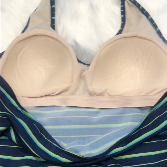 Super cute Swimsuit 2 piece Tanktini - Picture 9 of 11